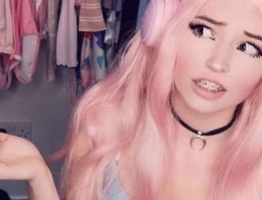 Blogger πουλάει το νερό που κάνει μπάνιο για χιλιάδες δολάρια (φωτο)